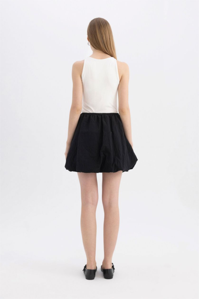 Kadın Siyah Balloon Fit Tafta Mini Etek