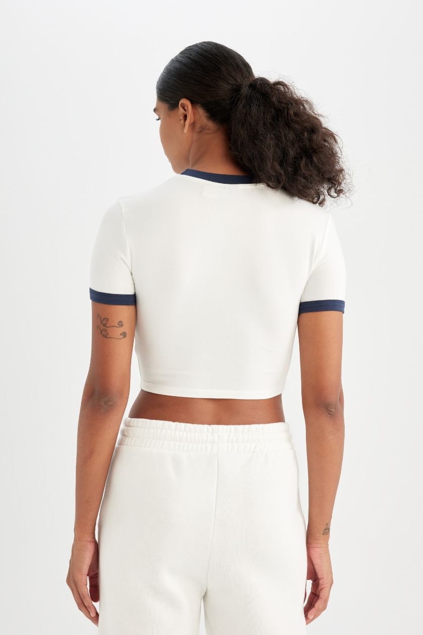 نساء بيج فاتح تيشيرت قصير نص كم من NBA Brooklyn Nets