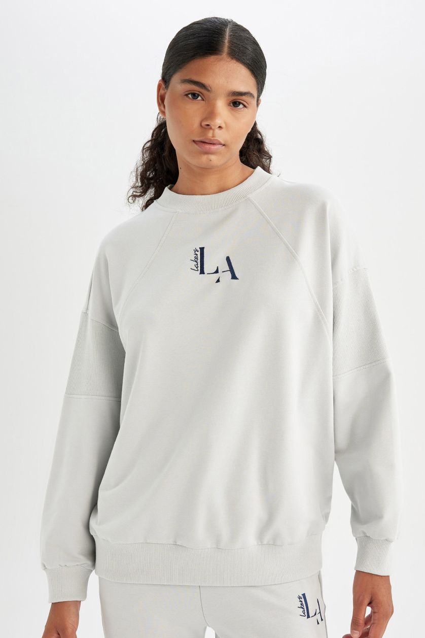 Kadın Açık Gri NBA Los Angeles Lakers Oversize Geniş Kalıp Bisiklet Yaka Sweatshirt