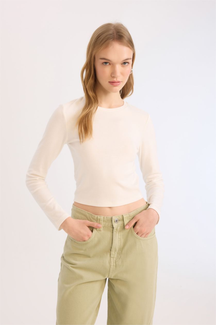 نساء اوف وايت تي شيرت كم طويل مضلع سليم فيت