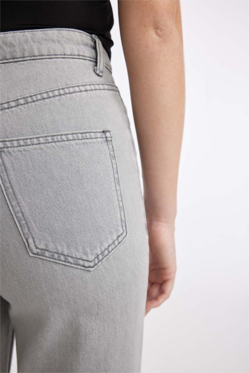 حريمي رمادي بنطلون جينز وايد ليج برجل واسع وخصر عالي وتفاصيل ممزقة