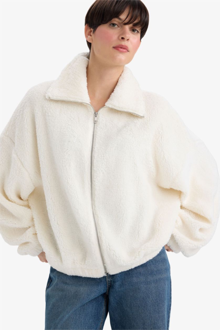 Woman Ecru Oversize Fit Polo Collar Cardigan