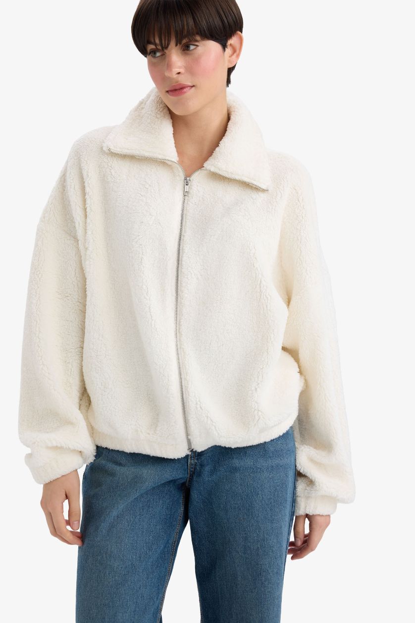 Woman Ecru Oversize Fit Polo Collar Cardigan