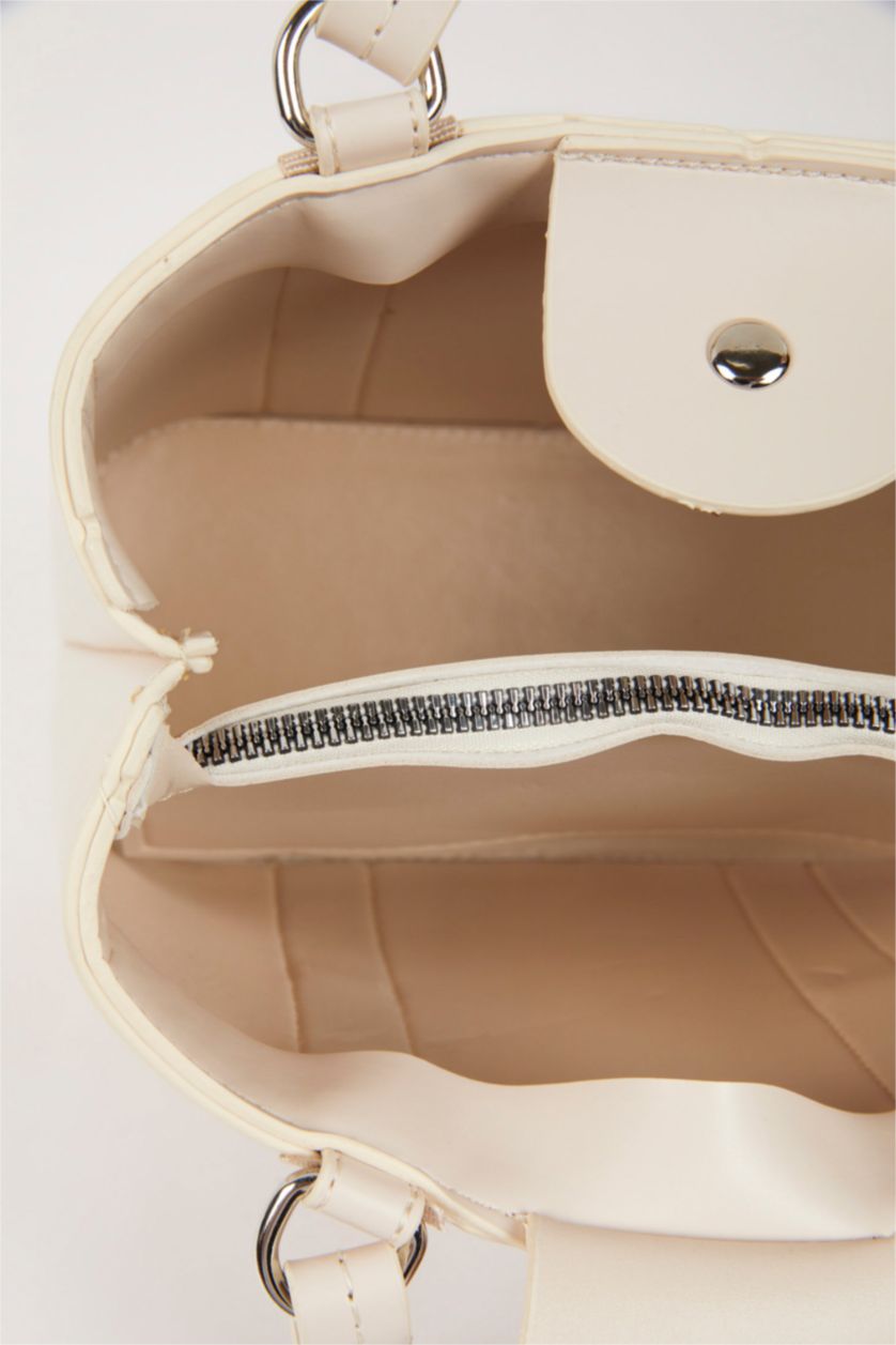 Kadın Bej Kadın Toka Detaylı Suni Deri Omuz Çantası