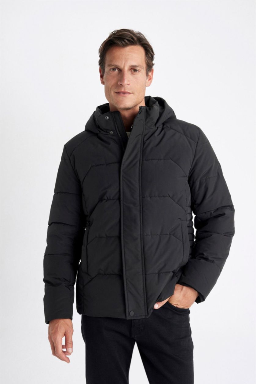 Erkek Siyah Su İtici Slim Fit Dar Kesim Kapüşonlu Fermuarlı Çıtçıt Kapamalı Cepli Mont