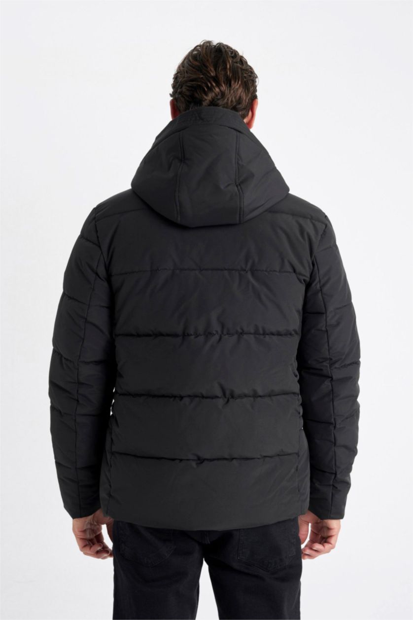 Erkek Siyah Su İtici Slim Fit Dar Kesim Kapüşonlu Fermuarlı Çıtçıt Kapamalı Cepli Mont