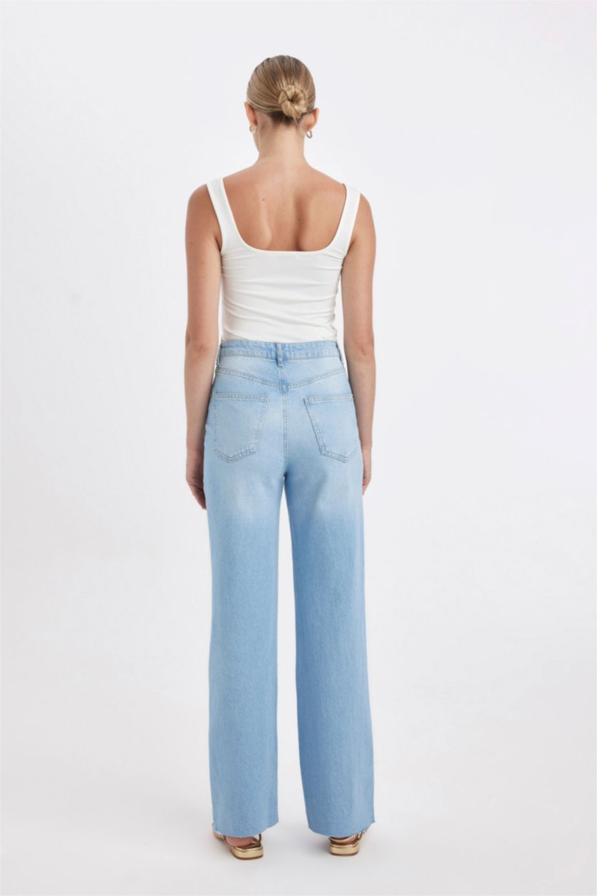 Kadın Açık İndigo 90's Wide Leg Yüksek Bel Geniş Paça Yırtık Detaylı Yıkamalı Jean Pantolon