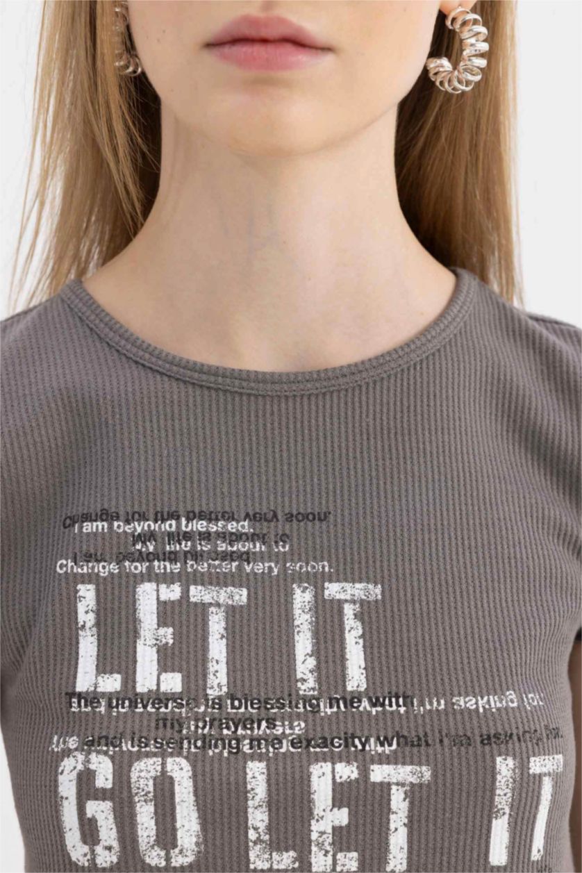 نساء رمادي داكن تيشيرت سليم فيت نص ردن بطبعة