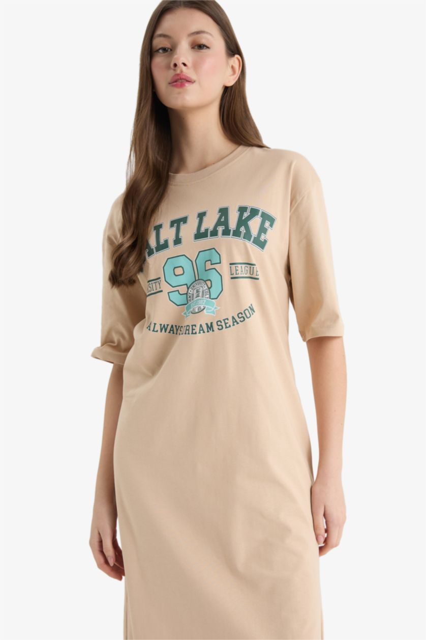 Kadın Bej Bisiklet Yaka Baskılı Penye Kısa Kollu Midi Elbise