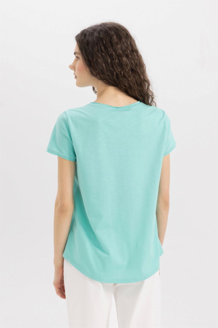 نساء أخضر فاتح تيشيرت نص كم برقبة V وقصة عادية