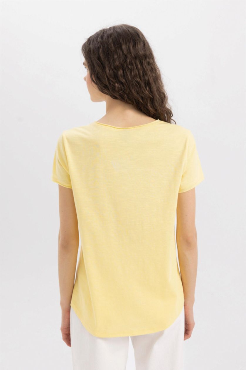 نساء أصفر تيشيرت نص كم برقبة V وقصة عادية