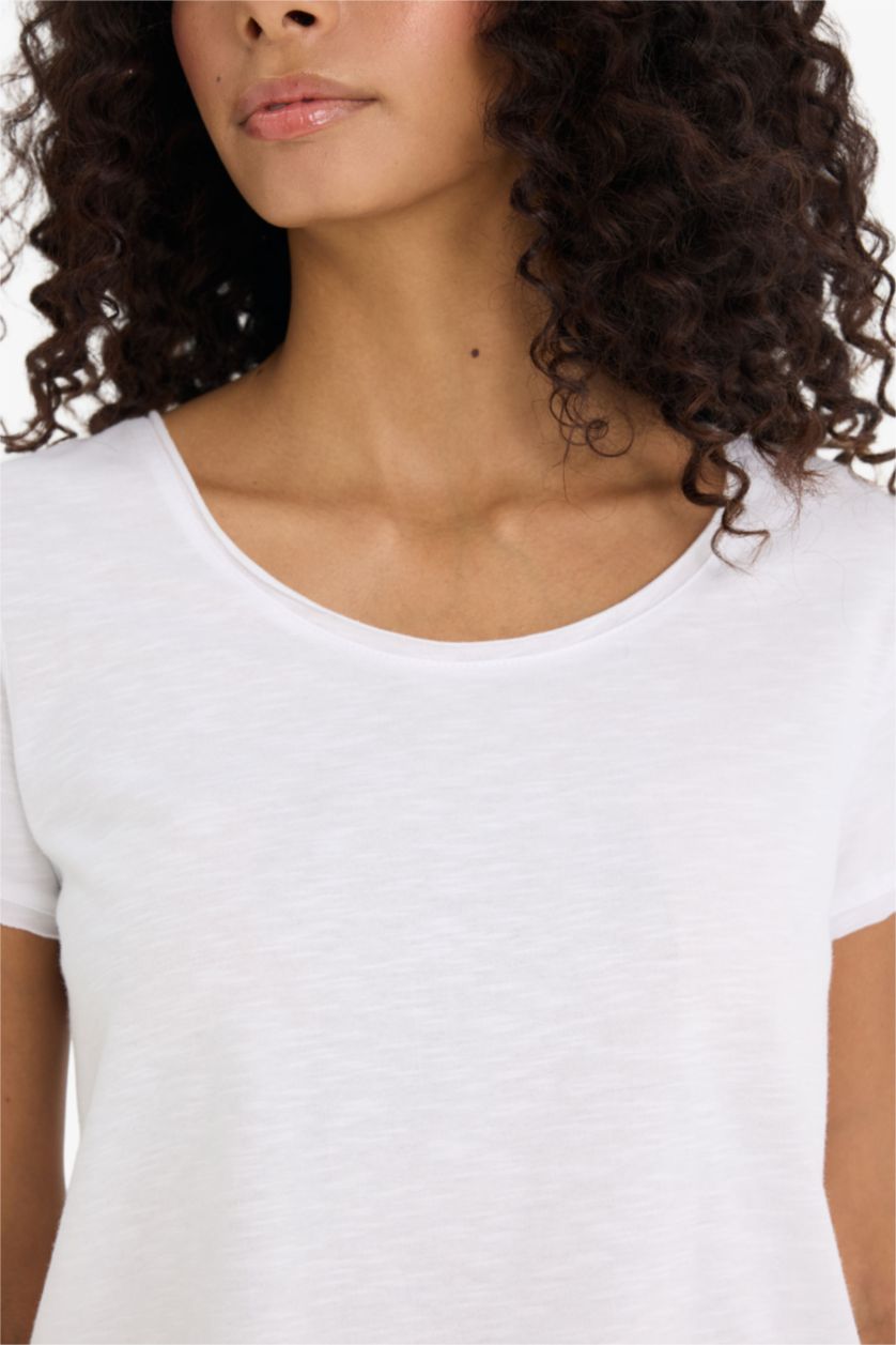 نساء أبيض Regular Fit Crew Neck Short Sleeve T-Shirt