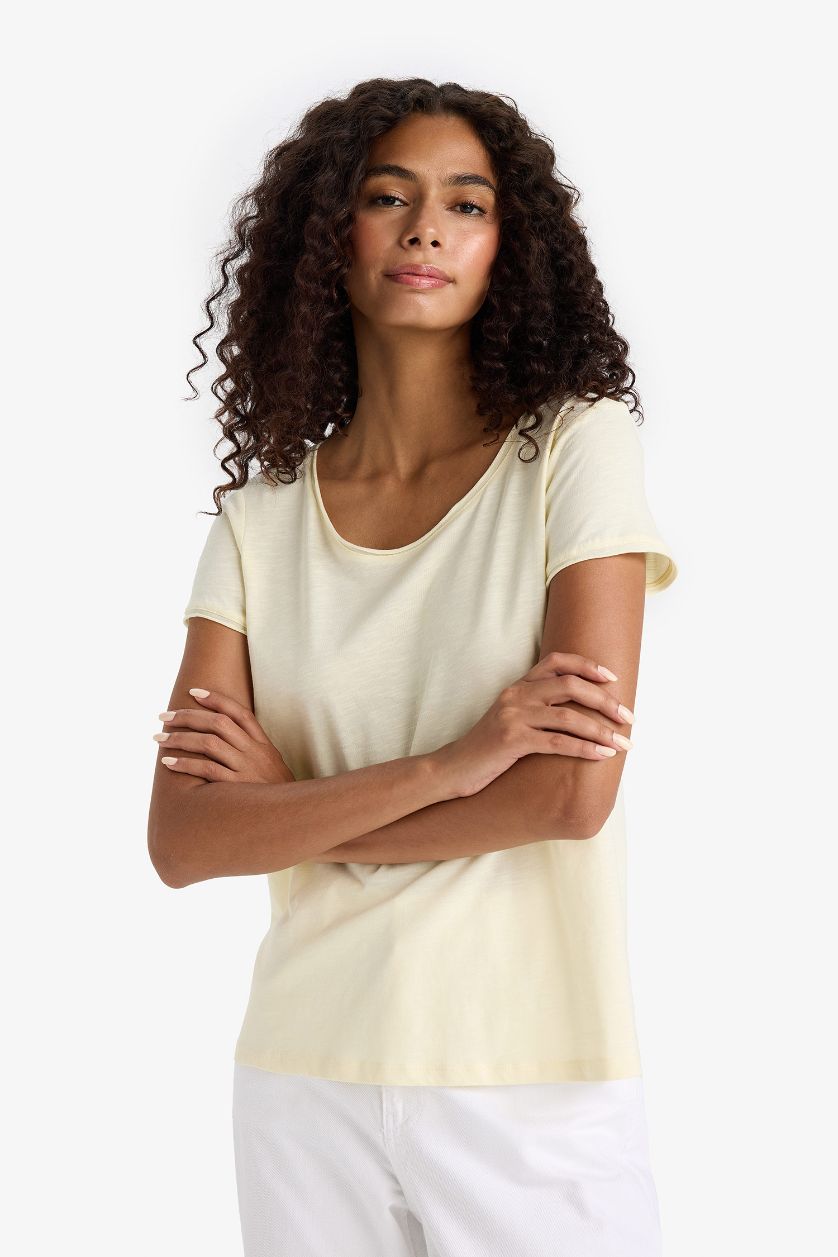 نساء أصفر فاتح تيشيرت نص كم قصة عادية برقبة مستديرة