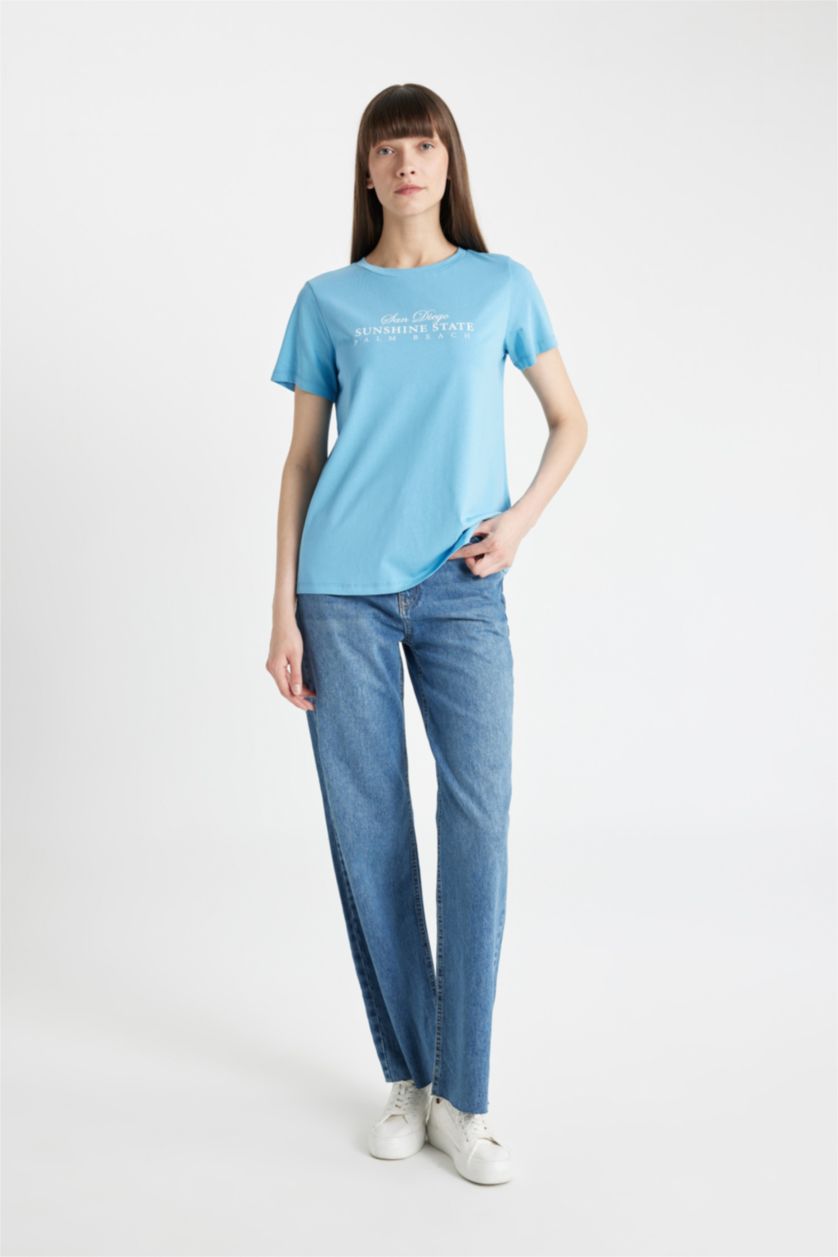 نساء أزرق تيشيرت نص كم بطبعة شعار قصة عادية برقبة مستديرة