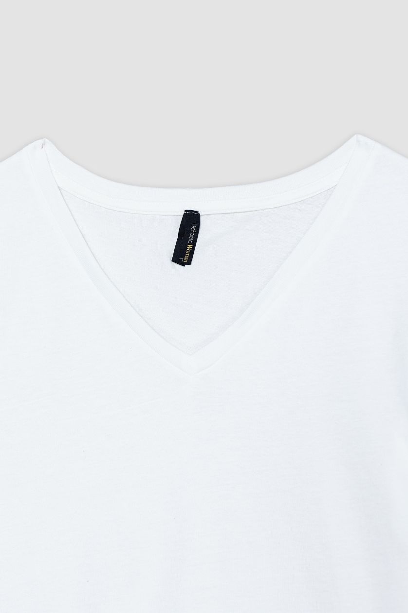 نساء بيج فاتح تيشيرت نص كم من قطن قصة عادية برقبة V