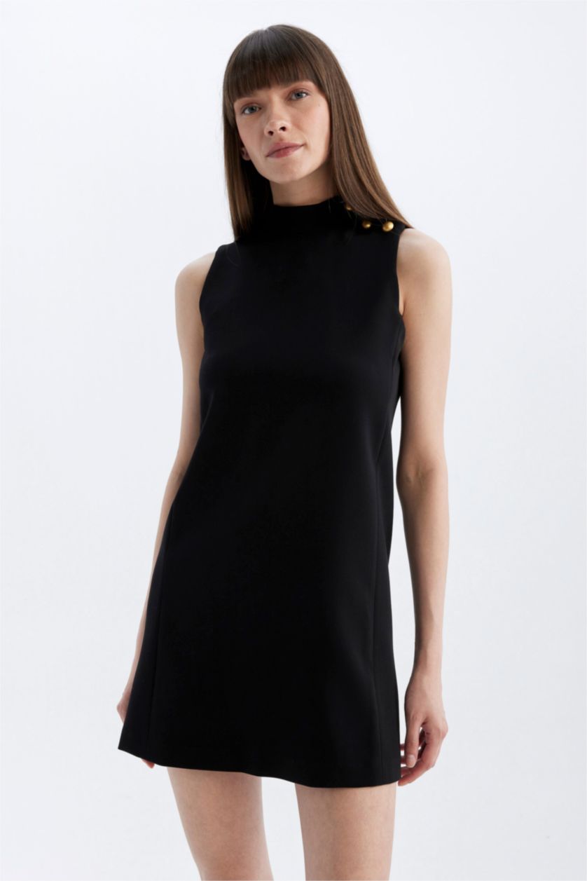 Woman Black Sleeveless Midi Dress