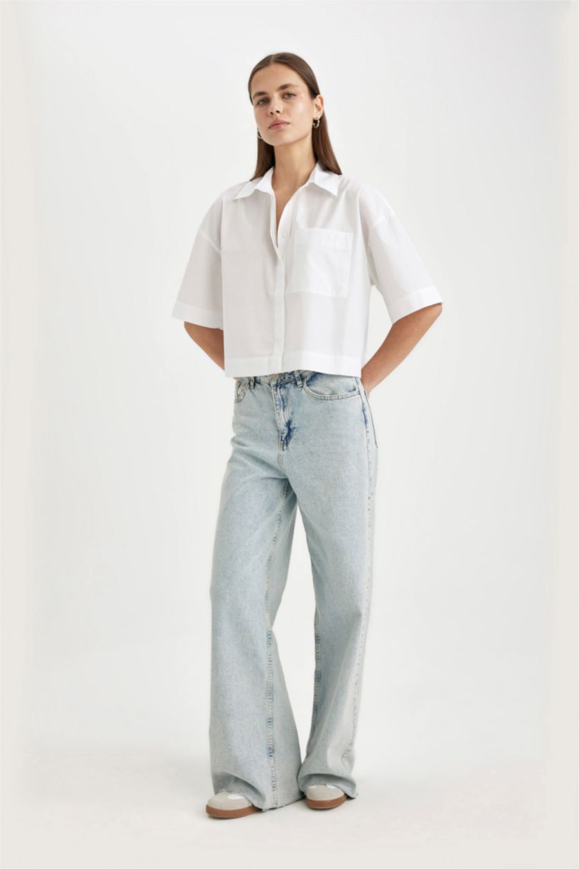 Woman White Poplin Short Sleeve Crop Shirt
