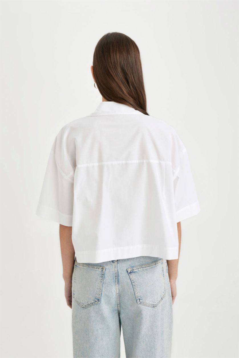 Woman White Poplin Short Sleeve Crop Shirt