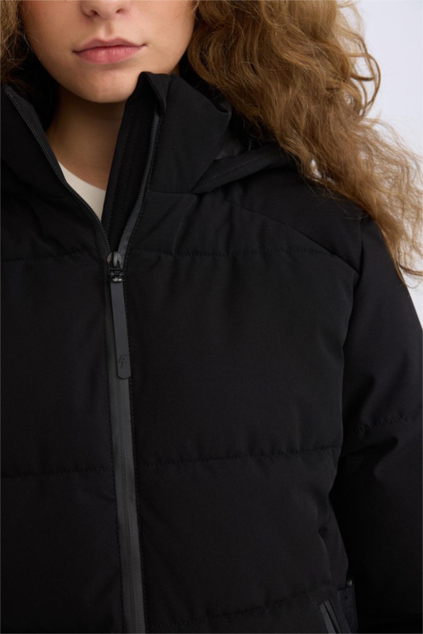 نساء أسود جاكيت تزلج  قصة عادية بغطاء للرأس ضد الماء من DeFactoFit