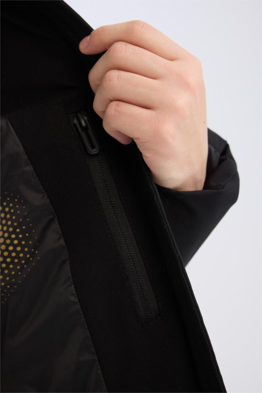 نساء أسود جاكيت تزلج  قصة عادية بغطاء للرأس ضد الماء من DeFactoFit