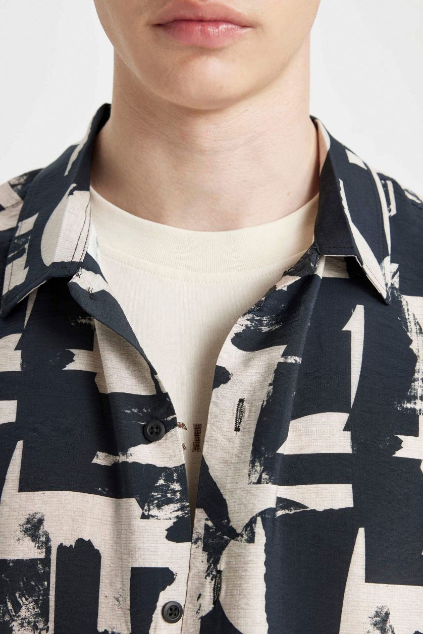 Erkek Siyah Relax Fit Yazlık Polo Yaka Baskılı Kısa Kollu Gömlek