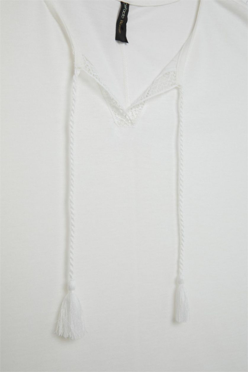 FEMME Écru T-Shirt à Col rond et Manches Courtes