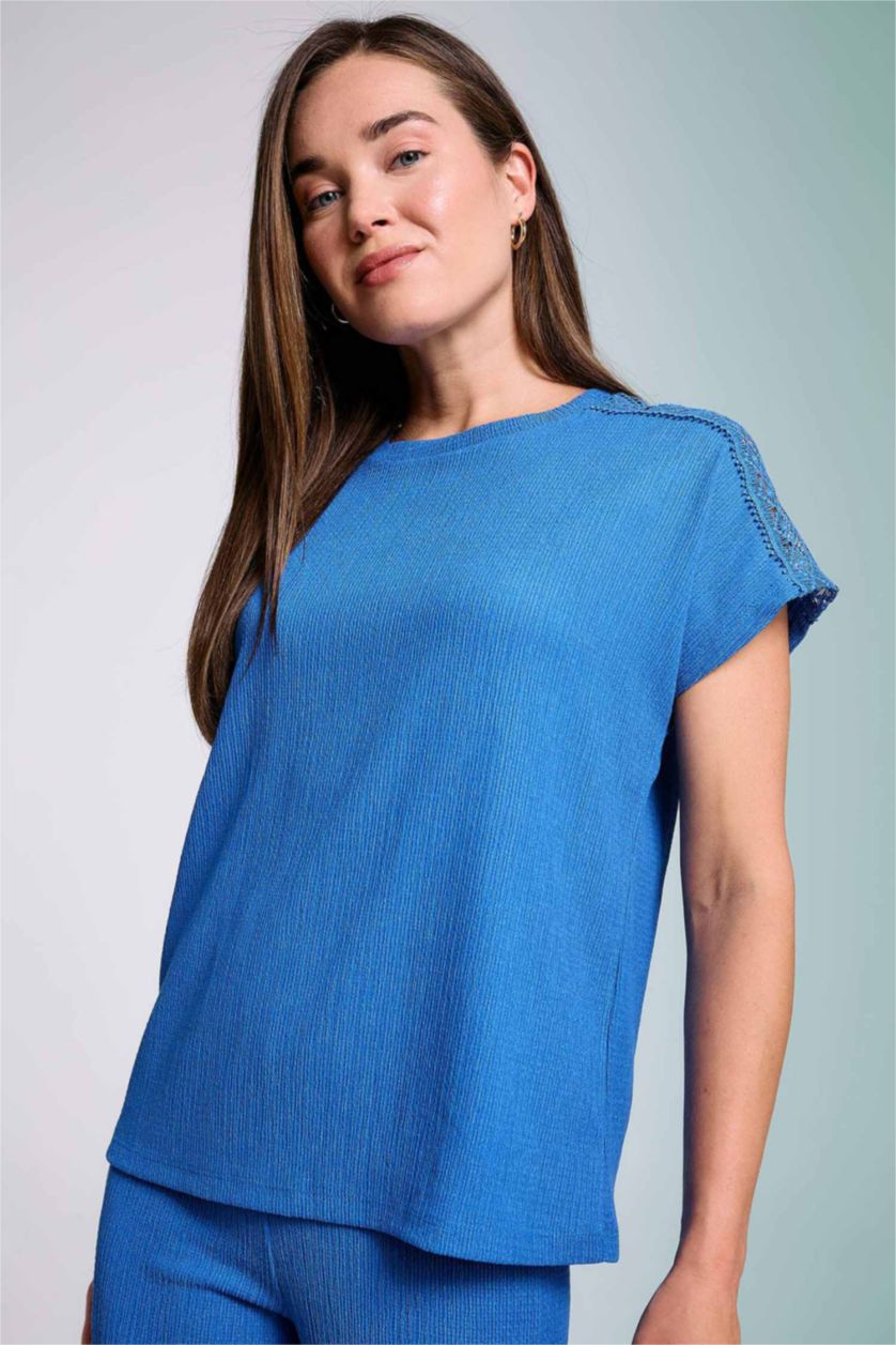 نساء اللون الملكي تيشيرت نص كم ورقبة مستديرة