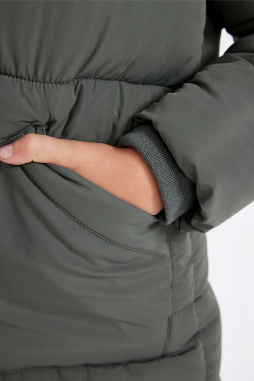 Erkek Çocuk - Genç Erkek Açık Haki Su İtici Kapüşonlu Fermuarlı Çıtçıt Kapamalı Cepli Şişme Parka Erkek Çocuk