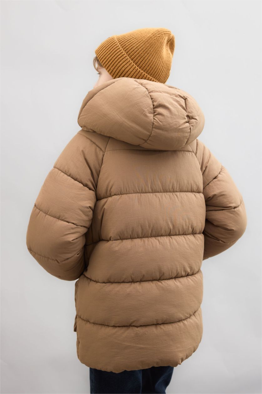 Erkek Çocuk - Genç Erkek Bej Erkek Çocuk Su Geçirmez Kapüşonlu Fermuarlı Çıtçıtlı Cepli Şişme Mont