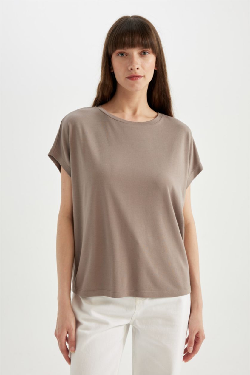 FEMME Beige T-Shirt en Modal à Manches Courtes et Col Rond