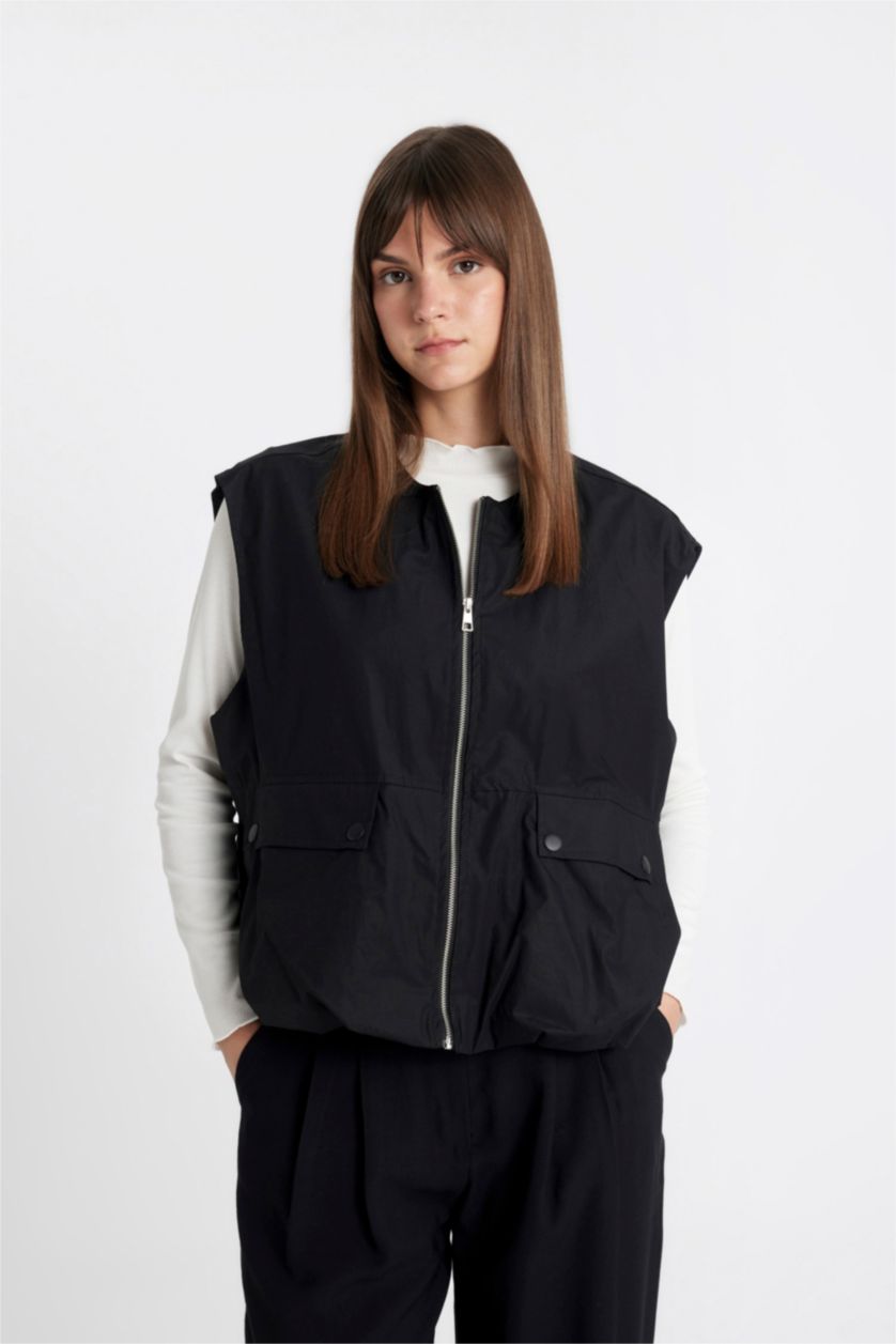 WOMAN Black Poplin Zipper Vest
