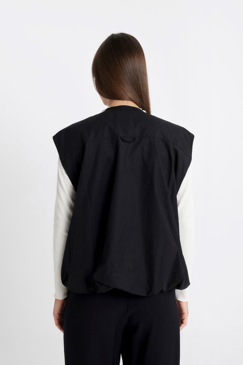 WOMAN Black Poplin Zipper Vest