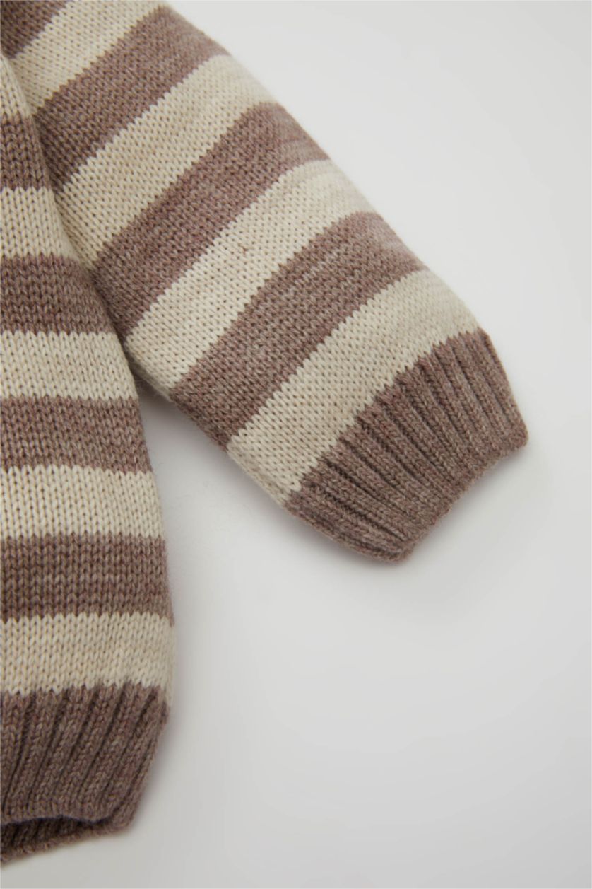 مولود ذكر حجري فاتح بلوفر ولادي مخطط قصة عادية