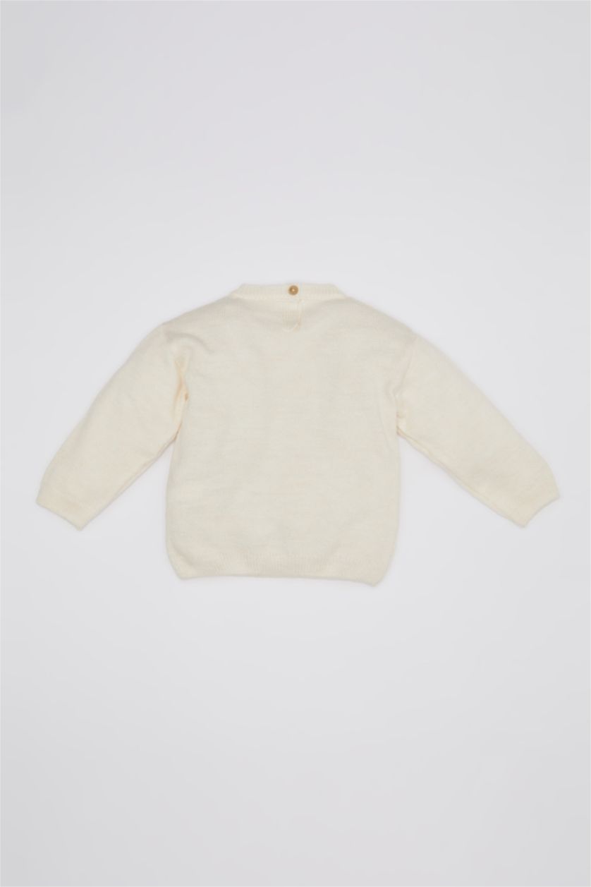 طفلة صغيرة بيج فاتح بلوفر بناتي قصة عادية برقبة مستديرة بطبعة قلب