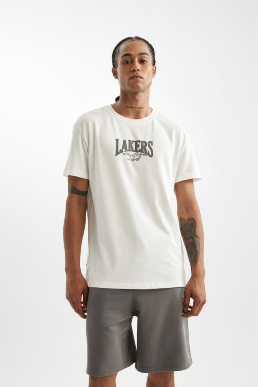 رجال بيج فاتح تيشيرت قصة عادية برقبة مستديرة من لوس أنجلوس ليكرز