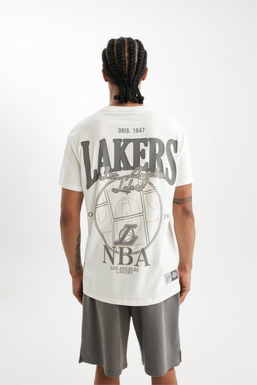 رجال بيج فاتح تيشيرت قصة عادية برقبة مستديرة من لوس أنجلوس ليكرز