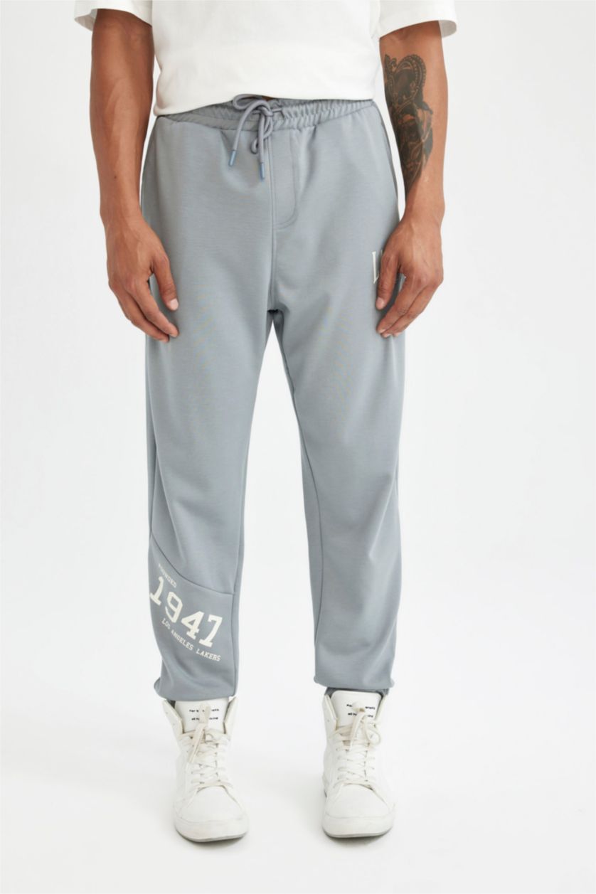 MAN Grey DeFactoFit NBA Los Angeles Lakers Standard Fit Scuba Fabric Jogger Pants