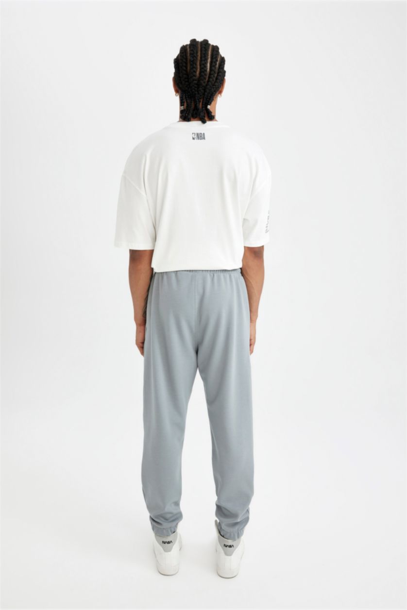MAN Grey DeFactoFit NBA Los Angeles Lakers Standard Fit Scuba Fabric Jogger Pants