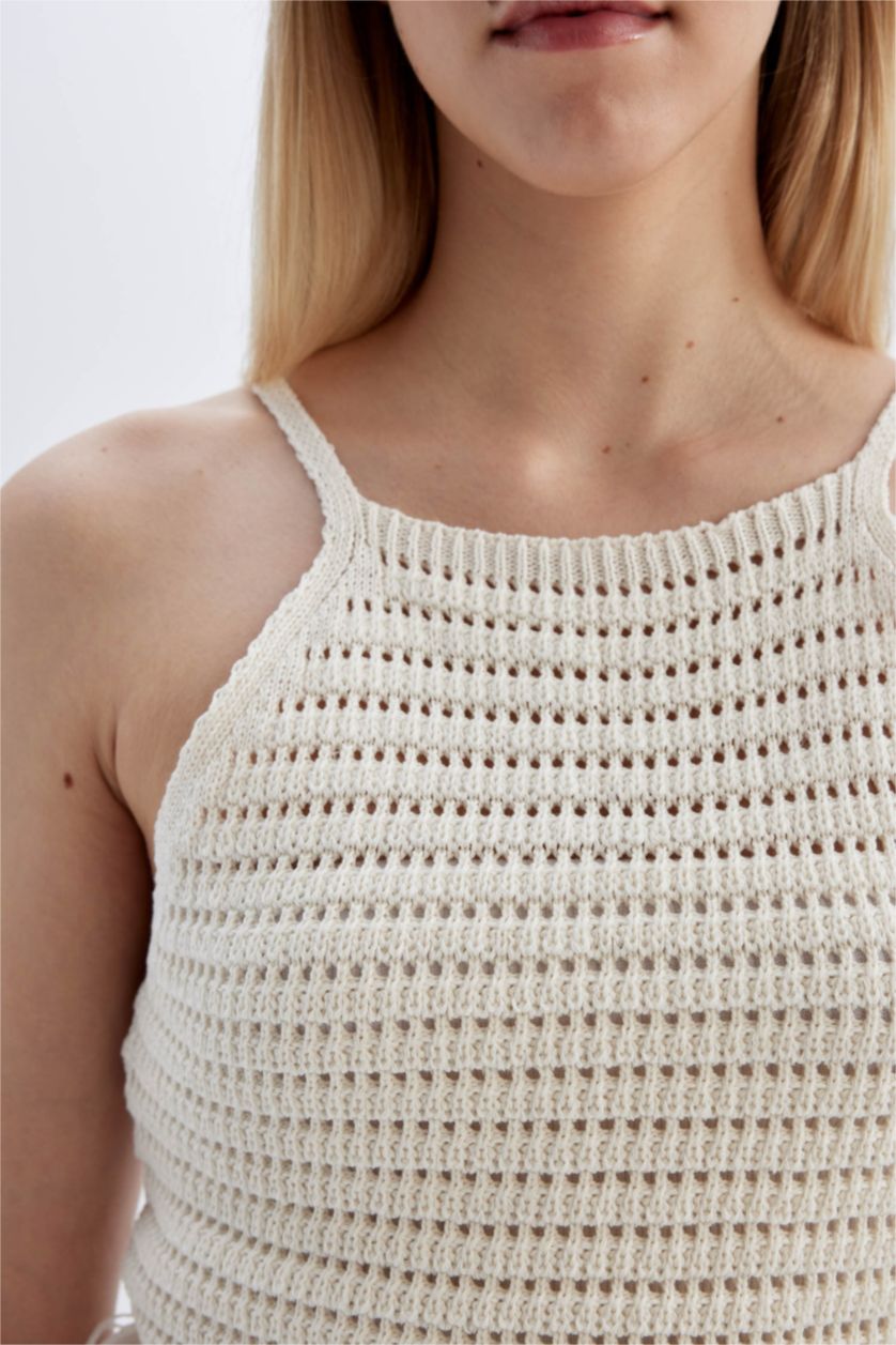 نساء بيج فاتح كروب توب كروشيه سليم فيت برقبة رسن