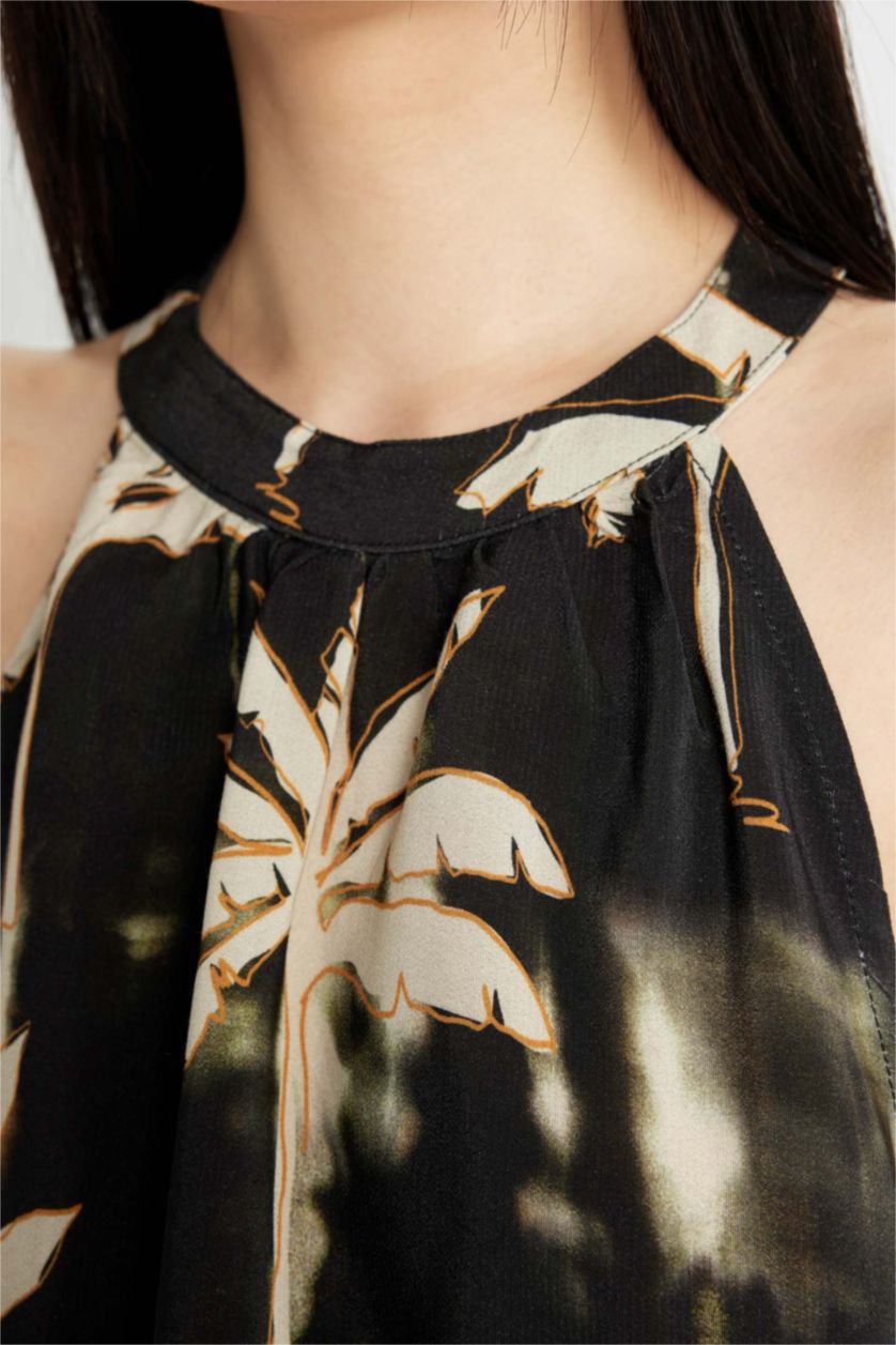 Kadın Siyah Regular Fit Halter Yaka Desenli Maroken Kolsuz Bluz