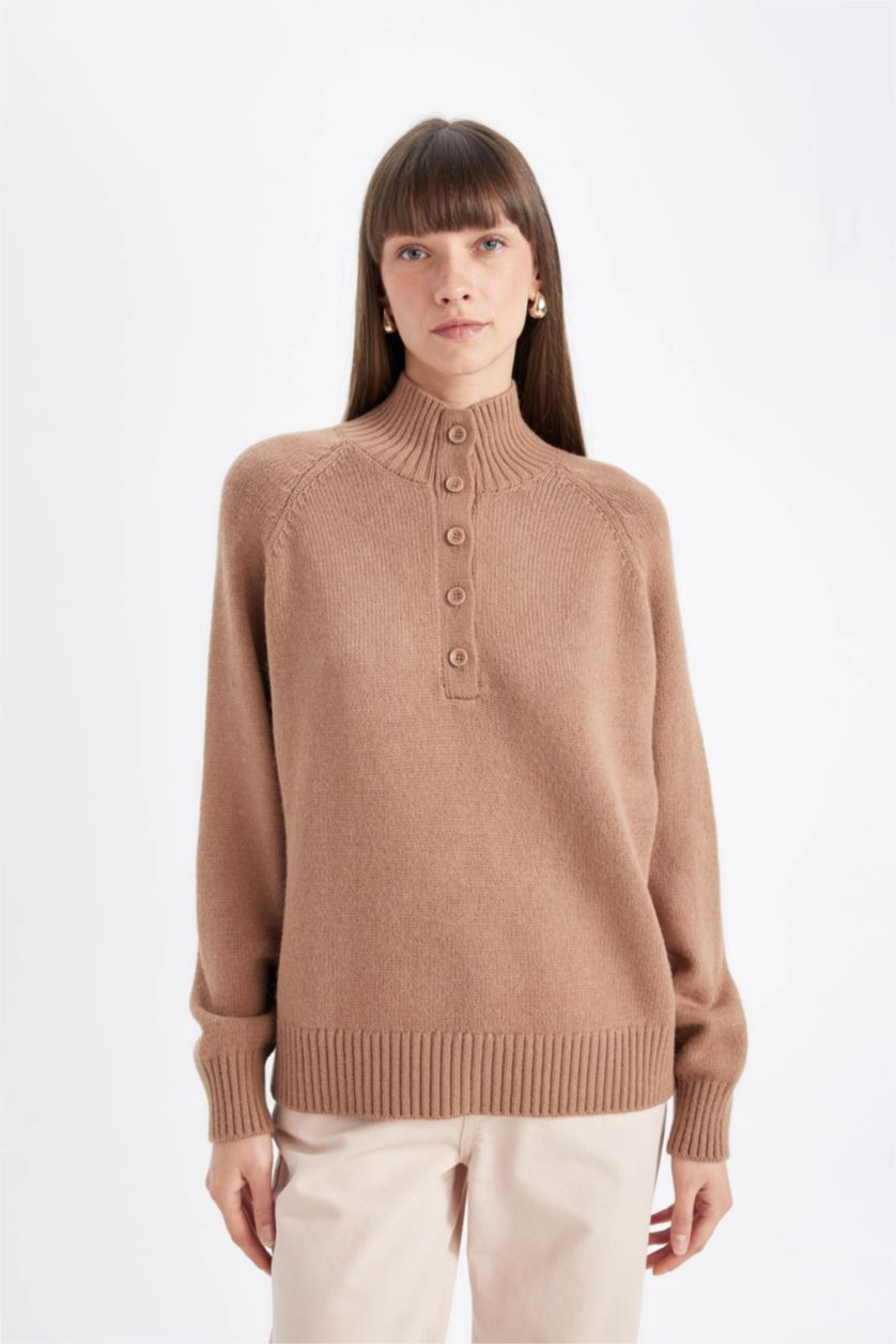 FEMME Beige Pull en tricot à col boutonné Coupe décontractée