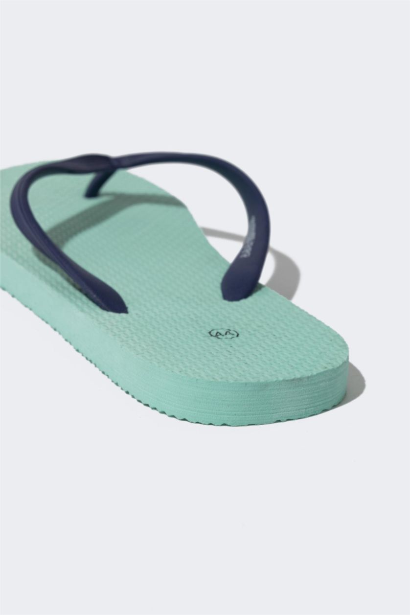 Man Light Green Man Flat Sole Faux Leather Flip Flop Slippers