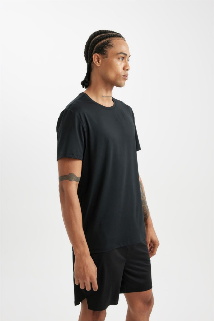 Erkek Siyah DeFactoFit Siyah Standart Fit Normal Kesim Bisiklet Yaka Sporcu Kısa Kollu Tişört