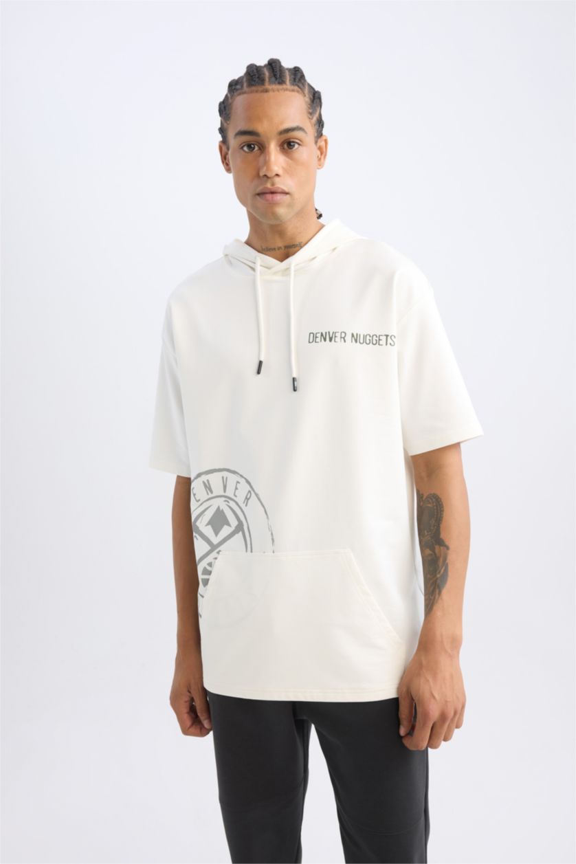 Мужчины Бежевый Футболка оверсайз NBA Denver Nuggets с капюшоном, DefactoFit
