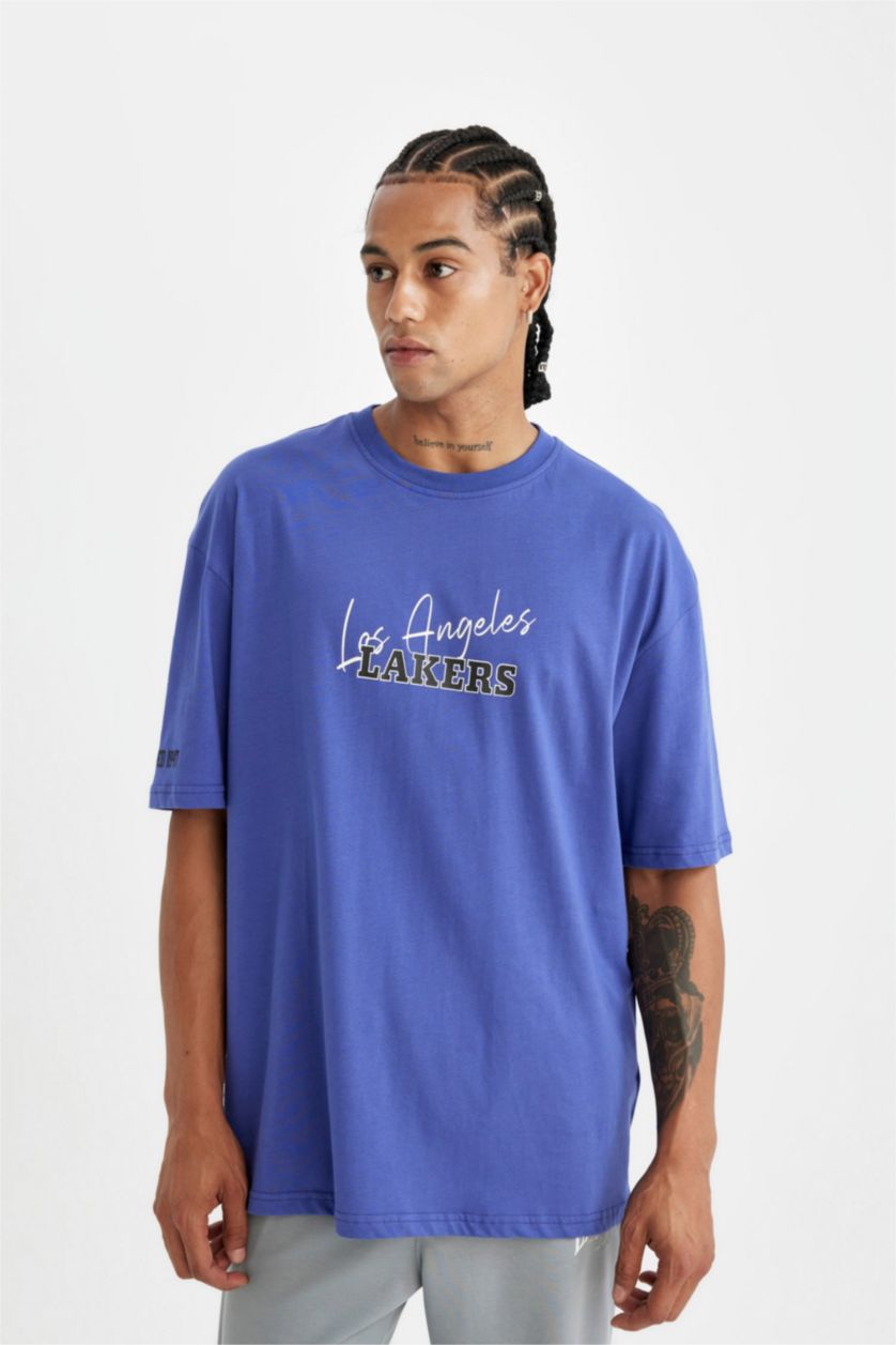 Erkek Mor NBA Los Angeles Lakers Oversize Geniş Kalıp Bisiklet Yaka Sırt Baskılı Pamuklu Kısa Kollu Tişört