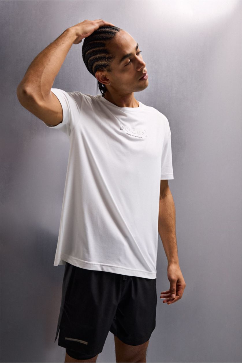 Man White Standard Fit Crew Neck Printed T-Shirt