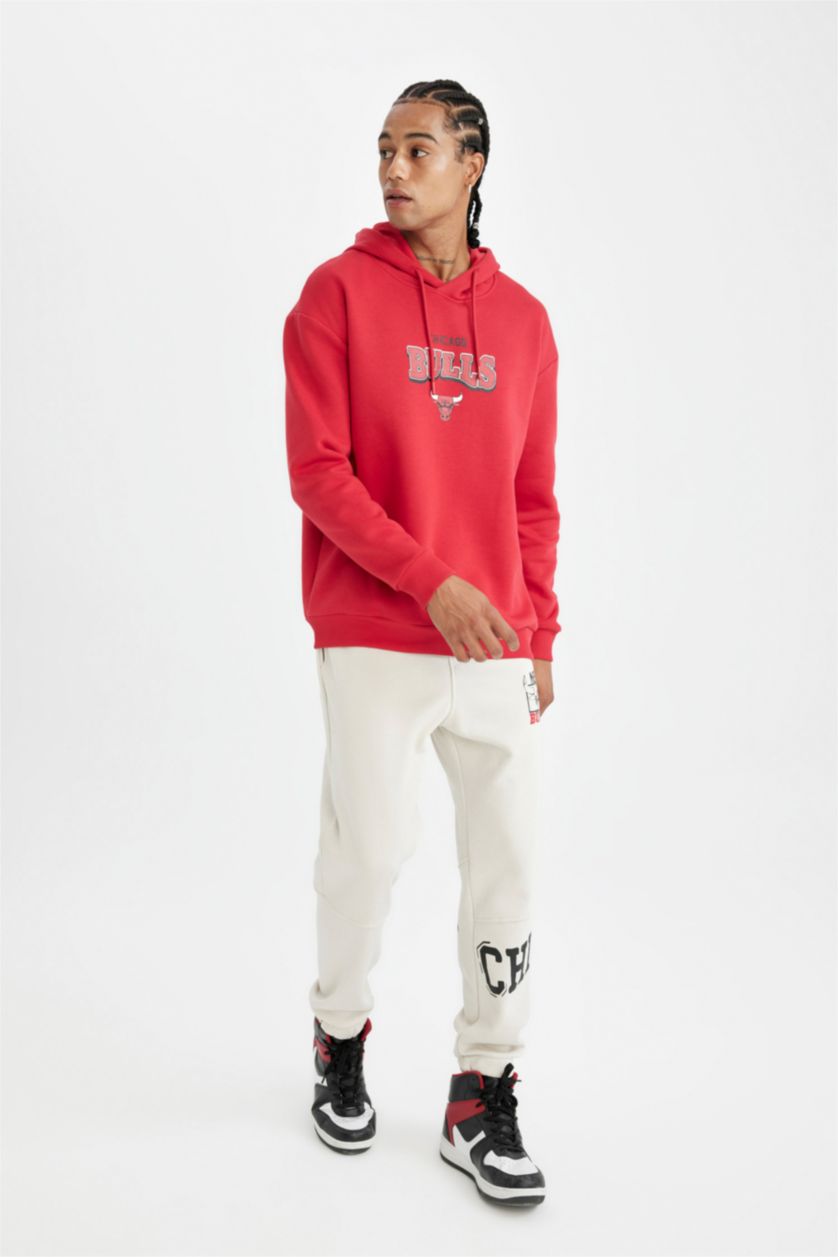 MAN Red DeFactoFit NBA Chicago Bulls Boxy Fit Hooded Thick Sweatshirt