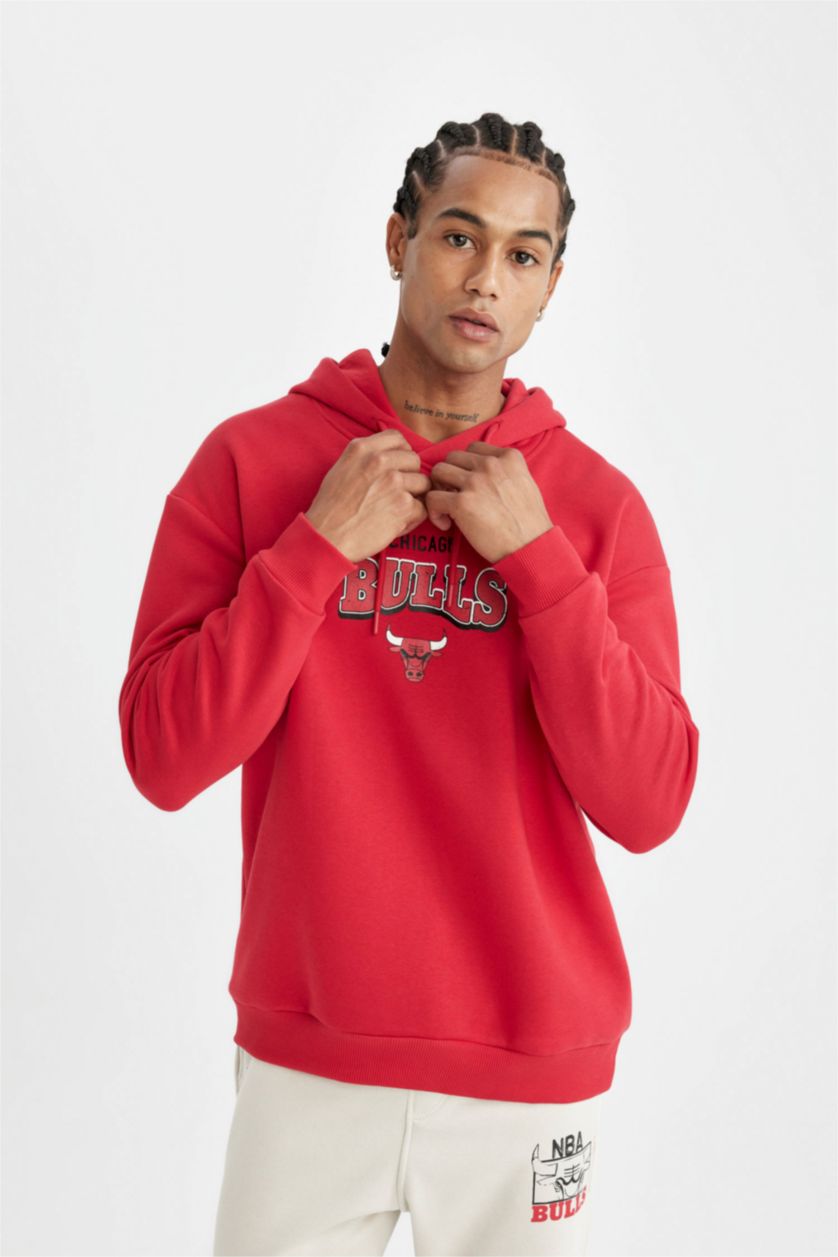 MAN Red DeFactoFit NBA Chicago Bulls Boxy Fit Hooded Thick Sweatshirt