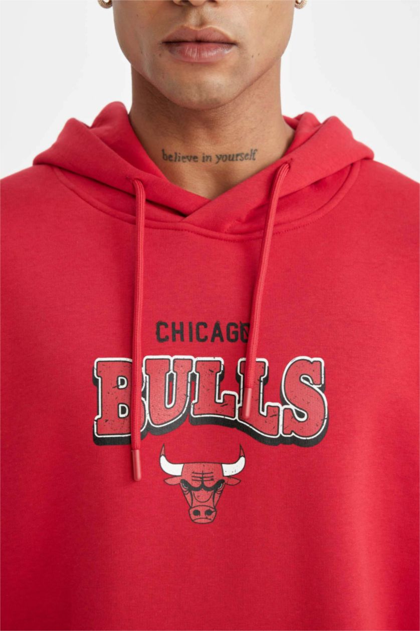 MAN Red DeFactoFit NBA Chicago Bulls Boxy Fit Hooded Thick Sweatshirt