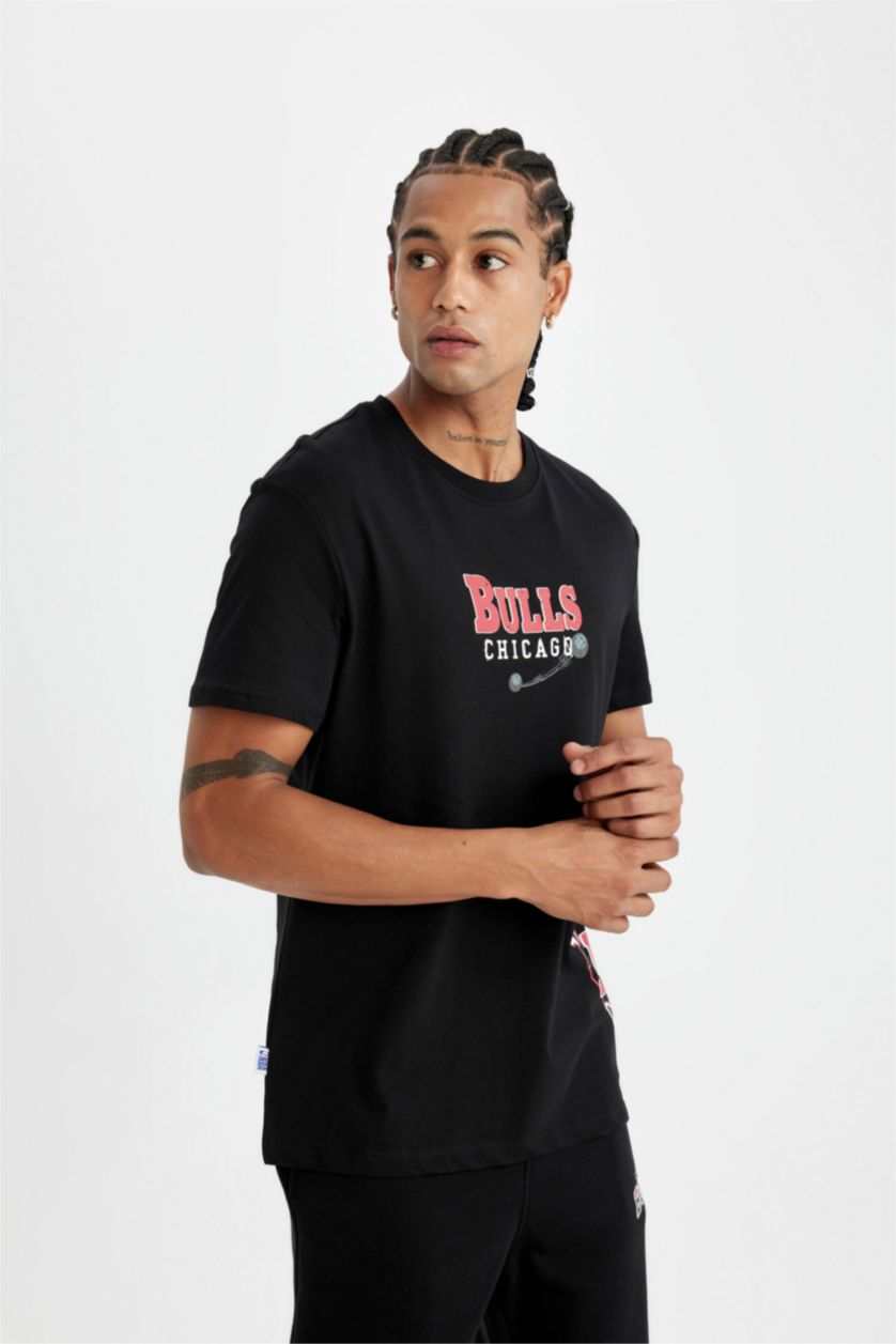 رجالي أسود تيشيرت قطن قصة عادية برقبة مستديرة من شيكاغو بولز